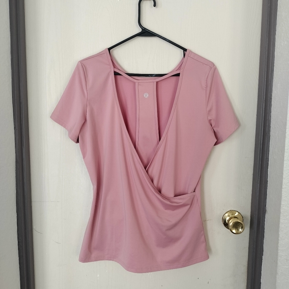 Lululemon tshirt, size x-large - Picture 2 of 3